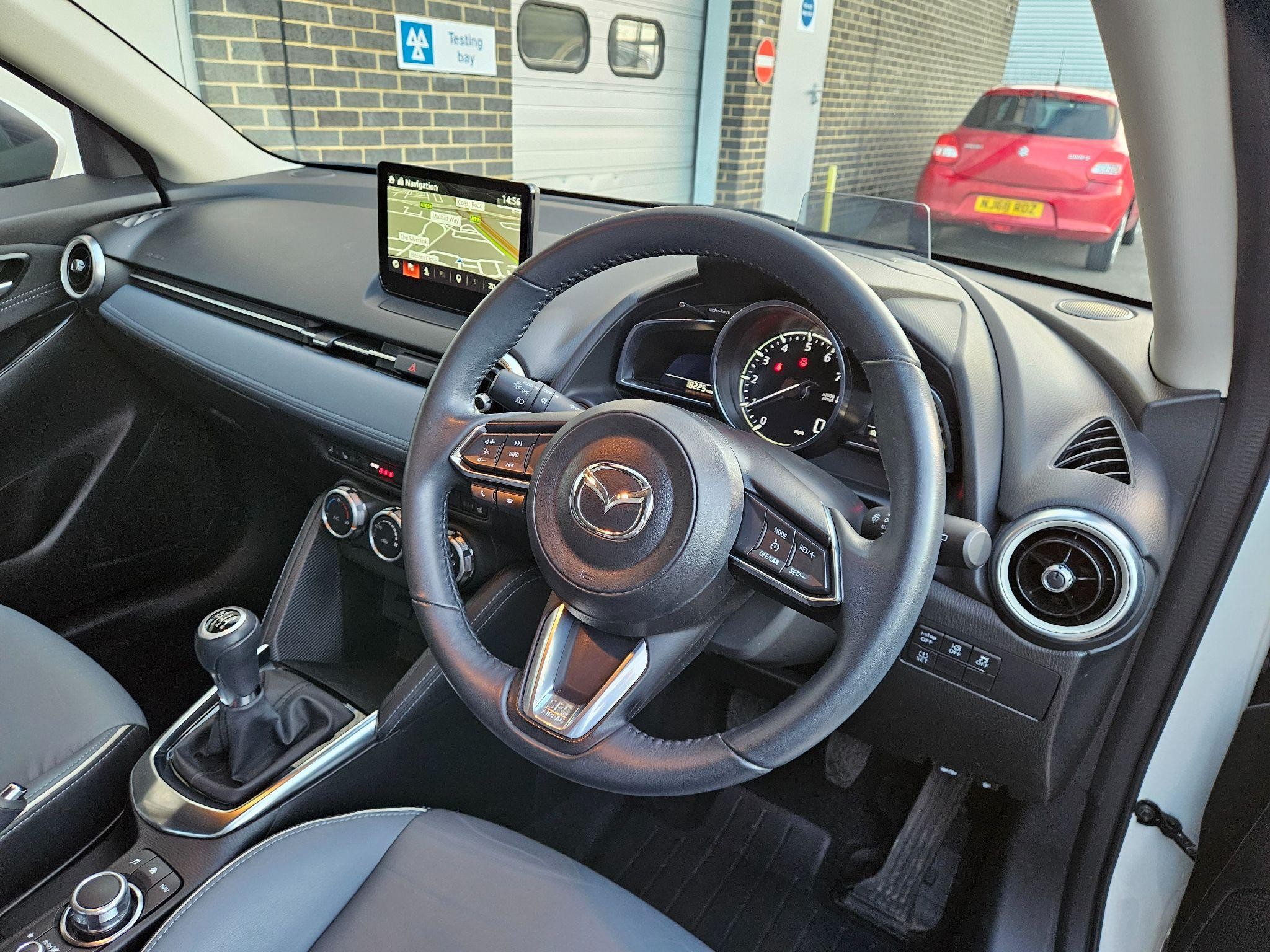 Mazda2 Image 11