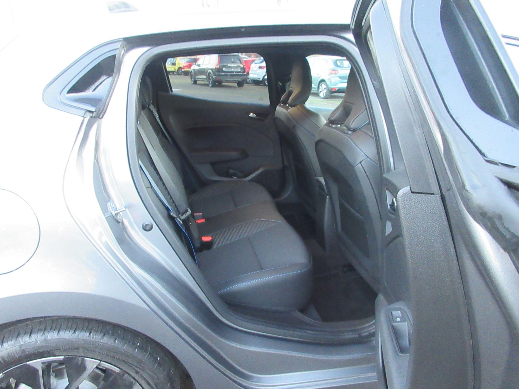 Renault Clio Image 14