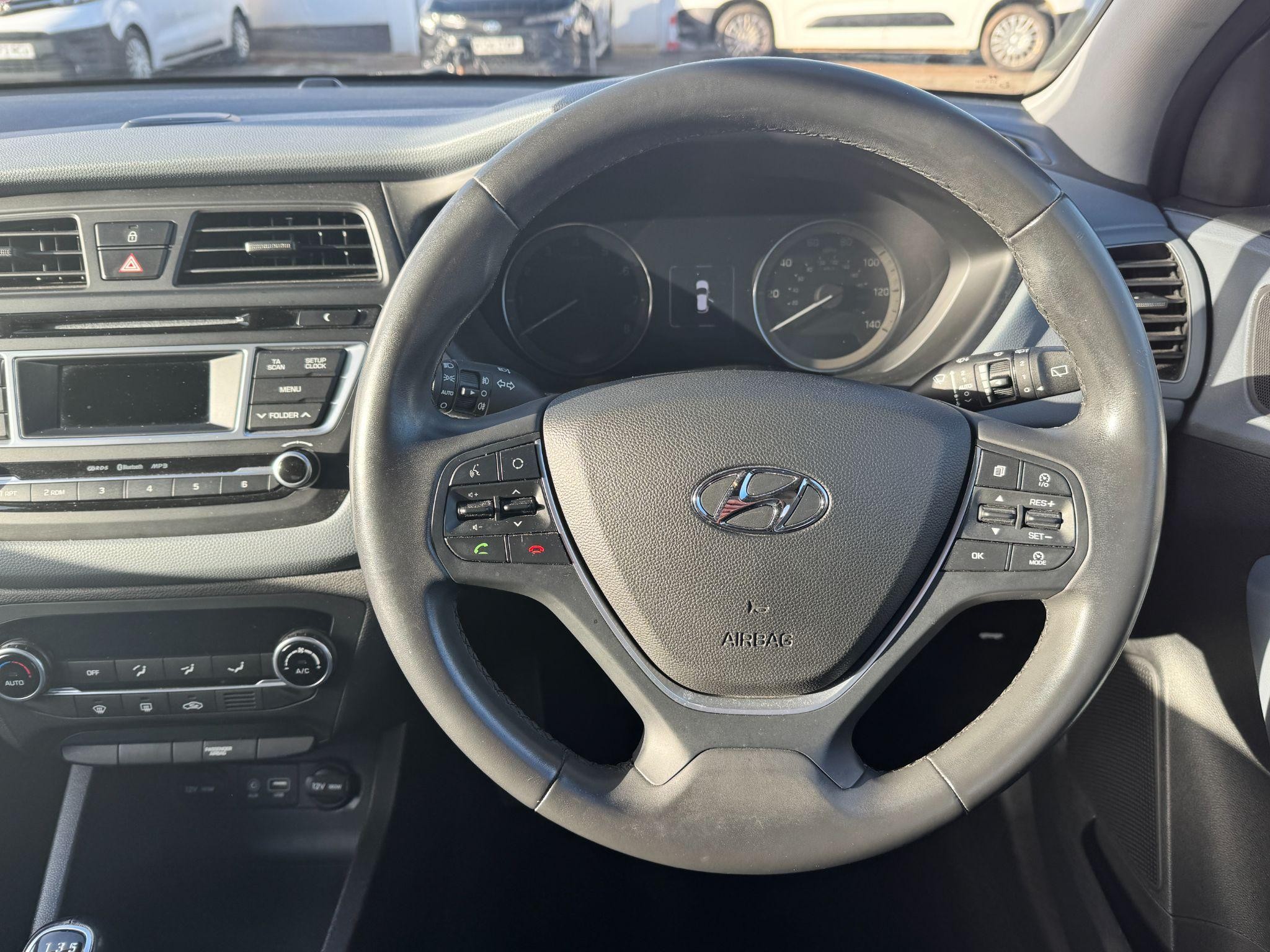 Hyundai i20 Image 17