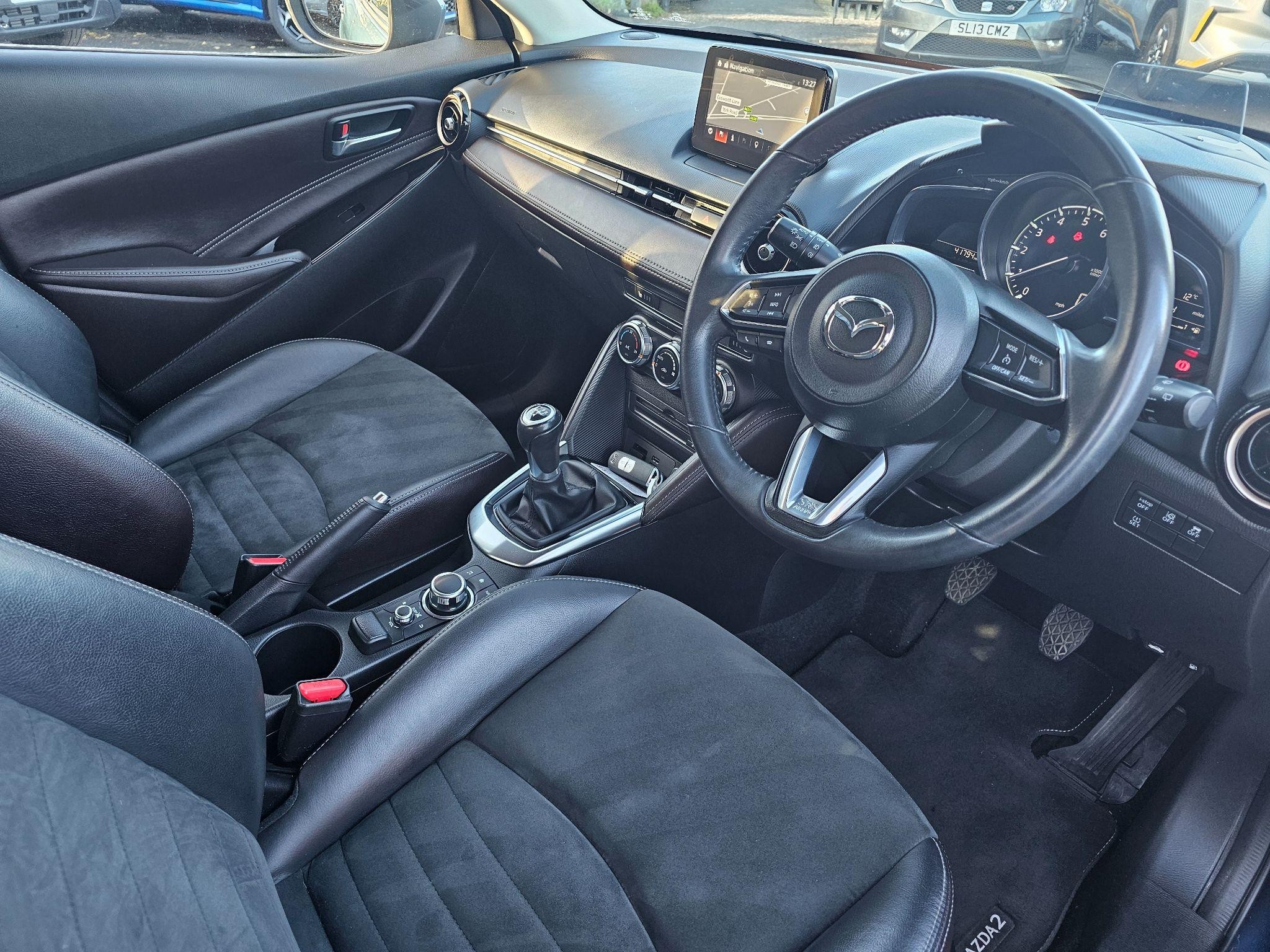 Mazda2 Image 9