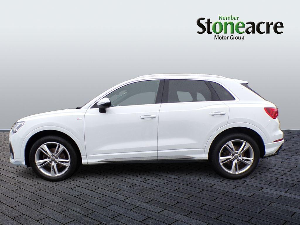 Audi Q3 Image 5