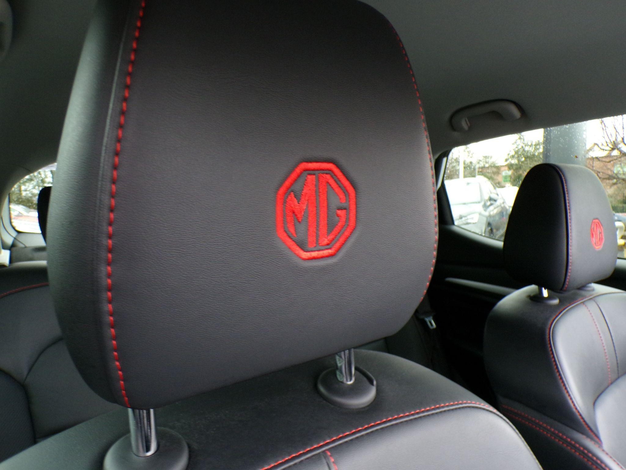 MG ZS Image 14