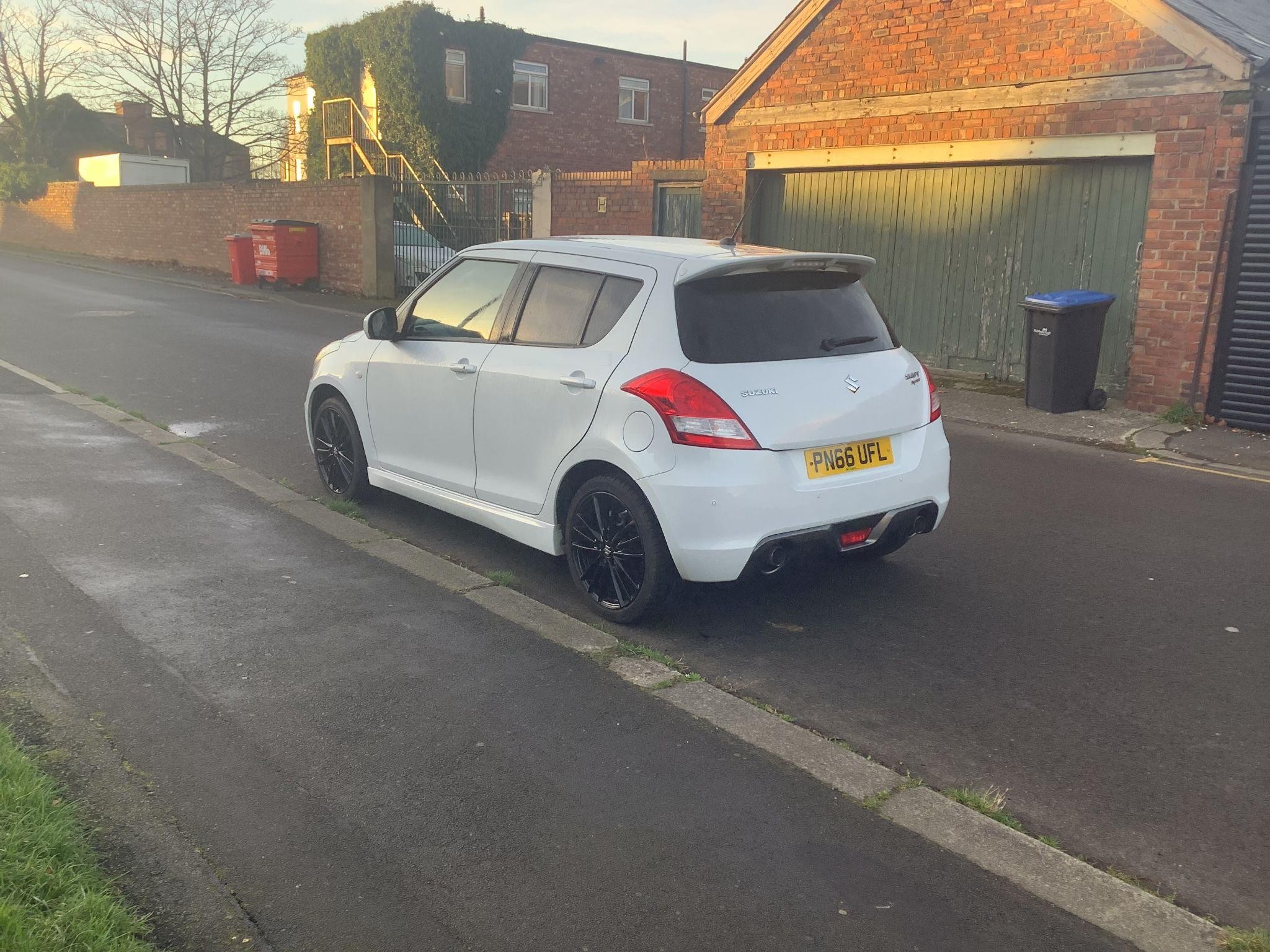 Suzuki Swift Image 3