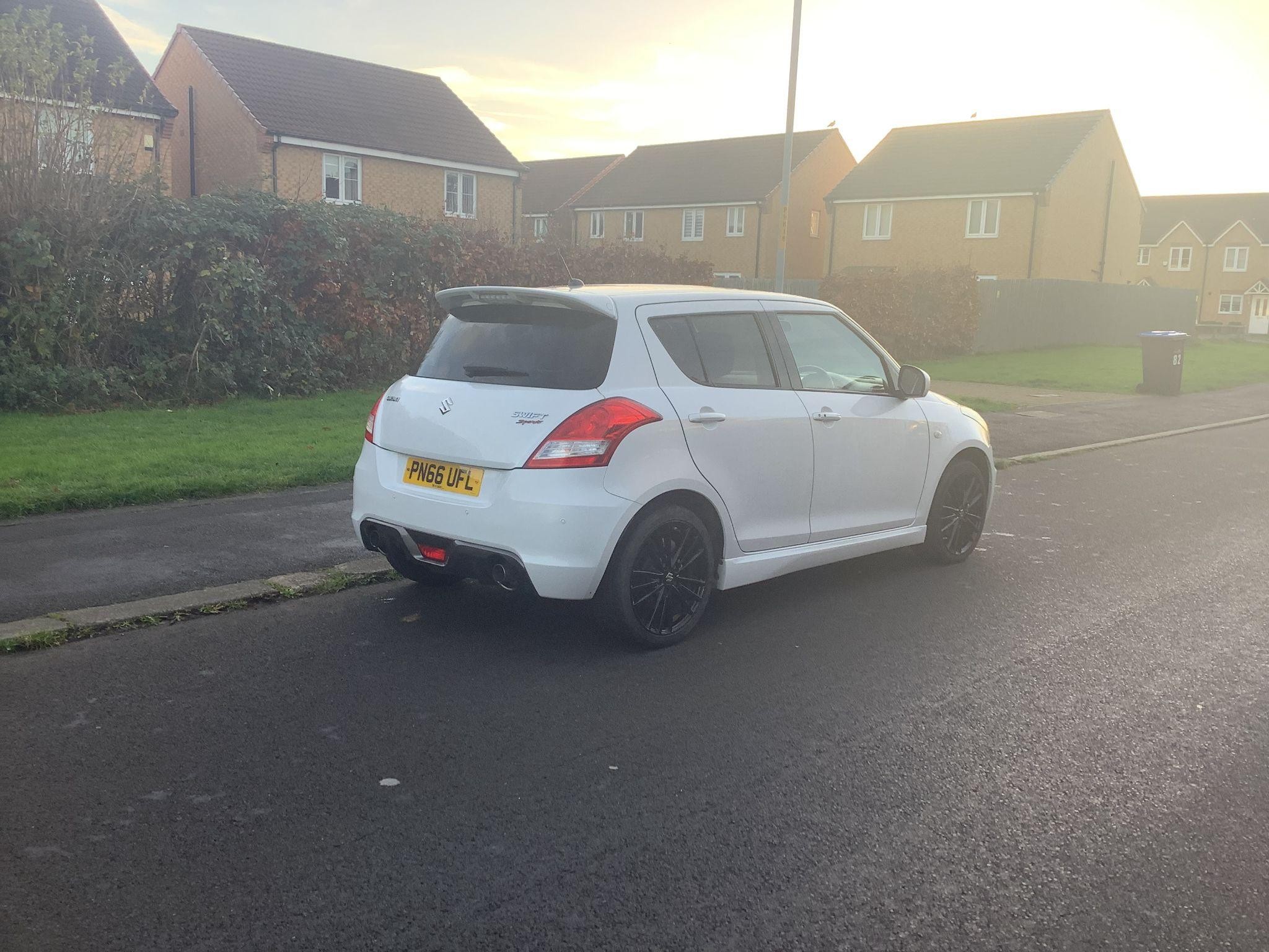 Suzuki Swift Image 4