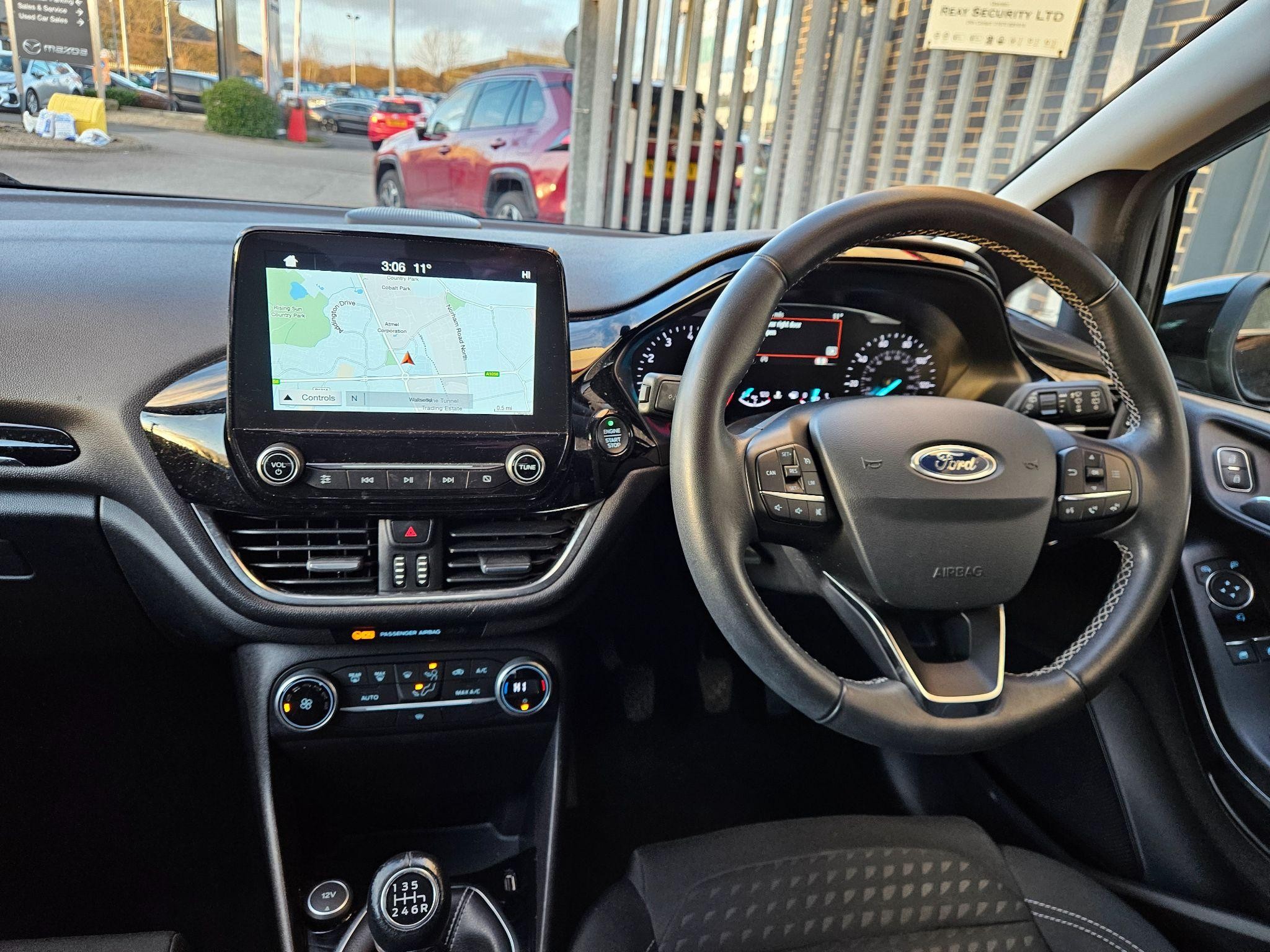 Ford Fiesta Image 12