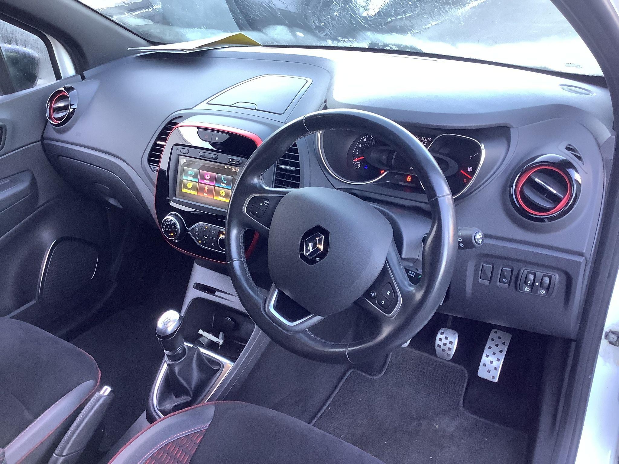 Renault Captur Image 17