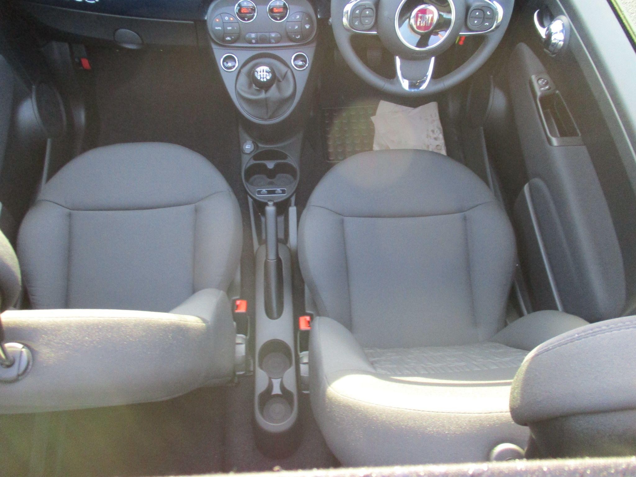 Fiat 500c Hybrid Image 32