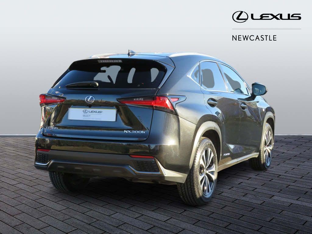 Lexus NX Image 5