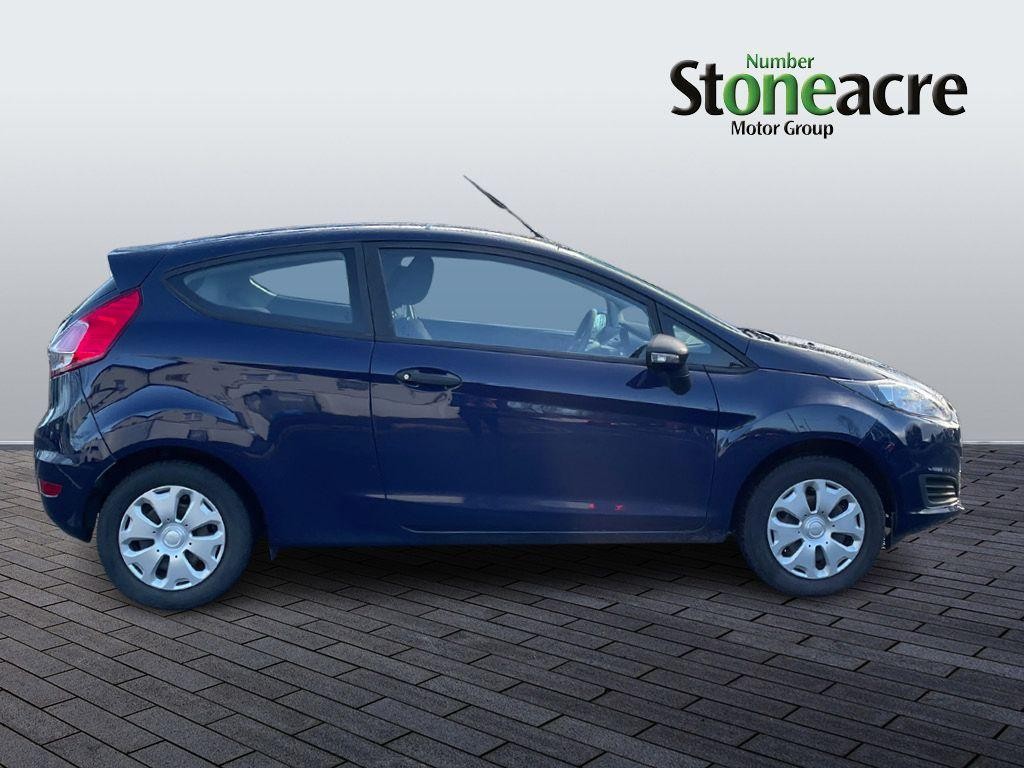 Ford Fiesta Image 2