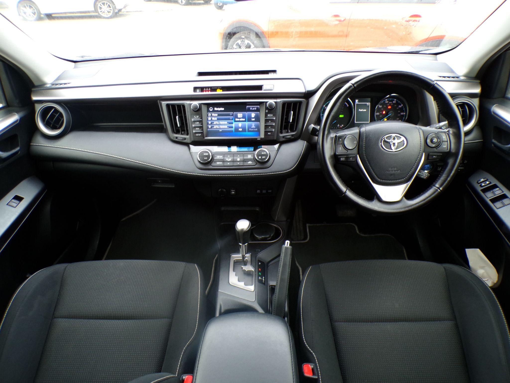 Toyota RAV4 Image 13