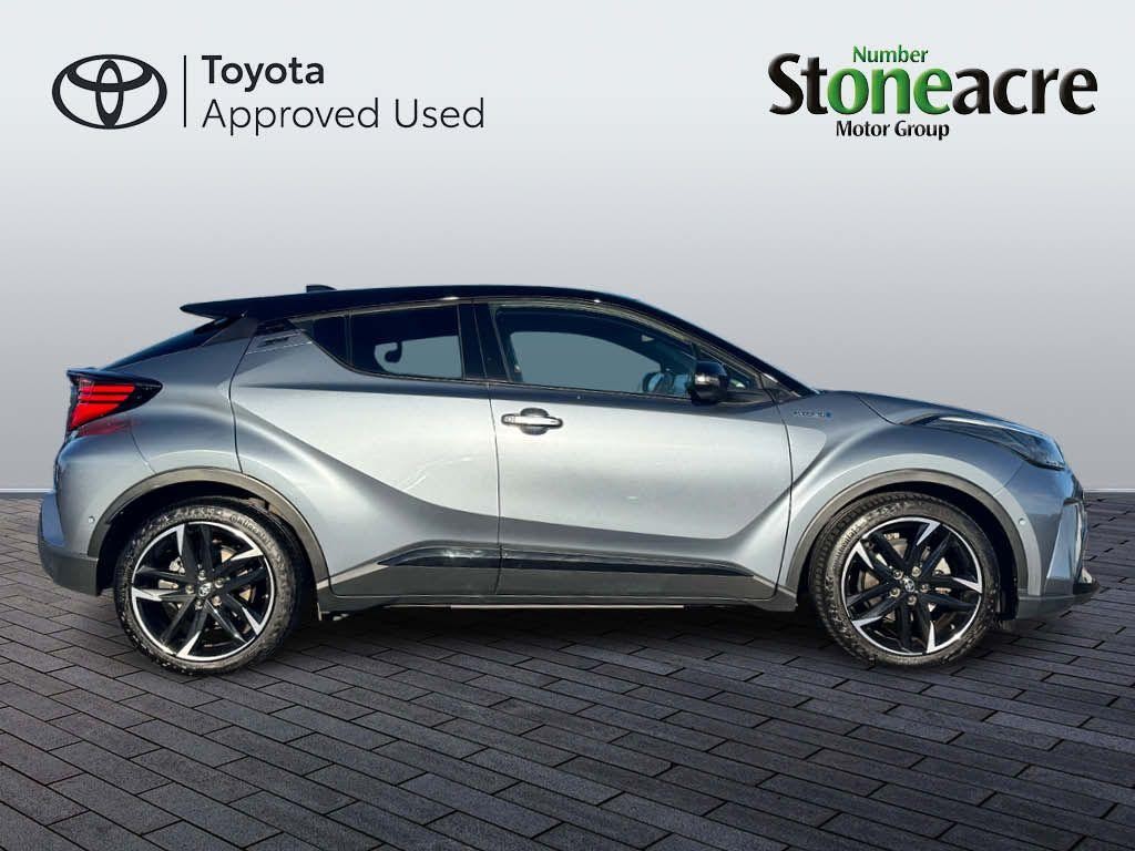 Toyota C-HR Image 4