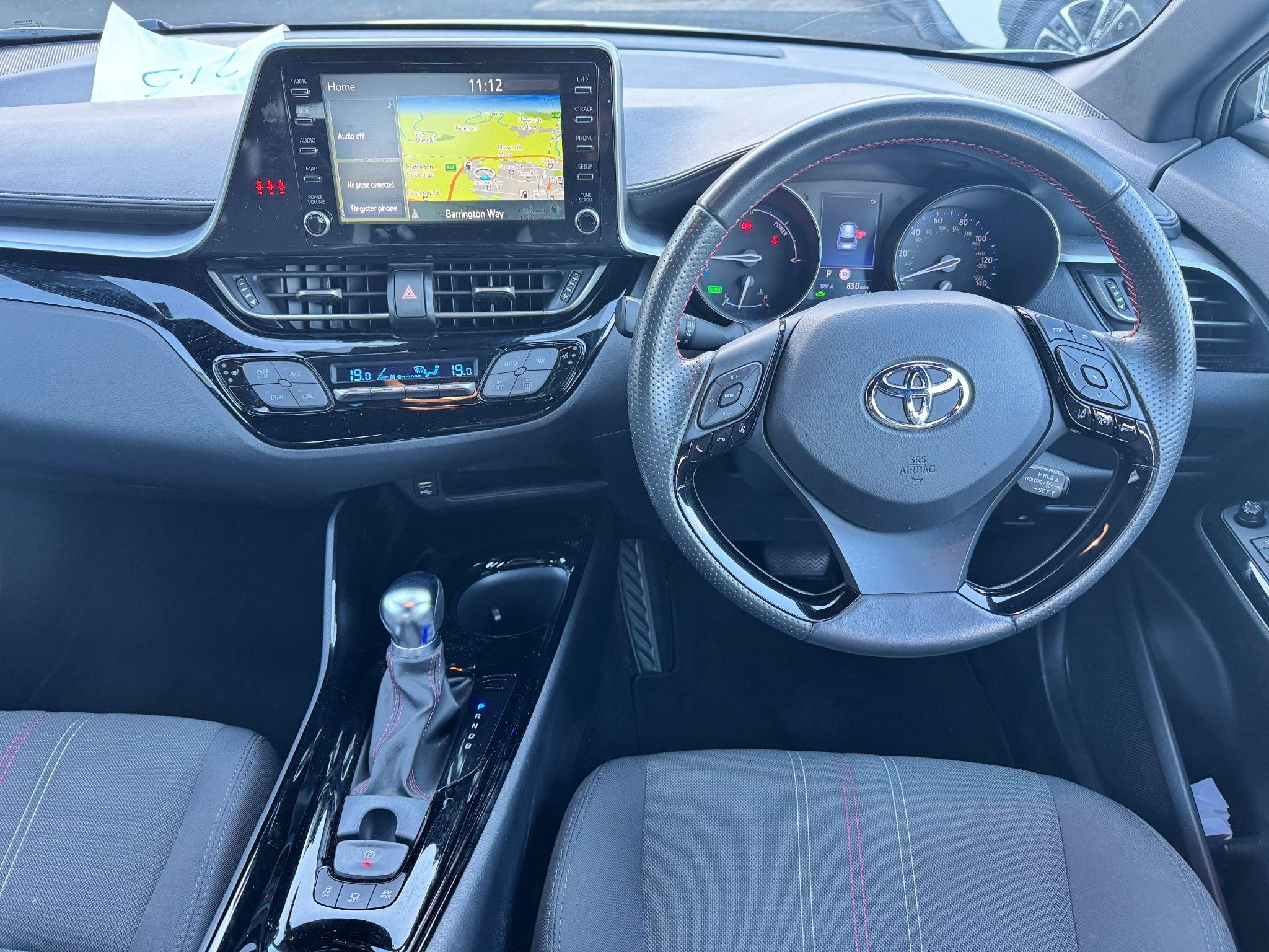 Toyota C-HR Image 17