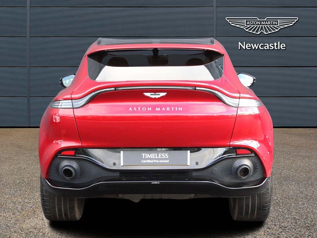 Aston Martin DBX Image 2