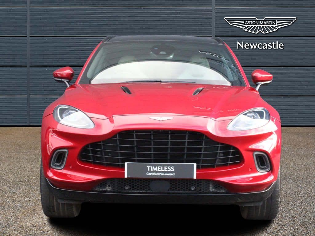 Aston Martin DBX Image 6