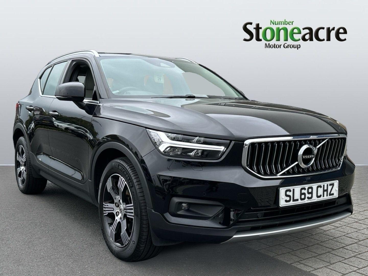 Volvo XC40 Image 1