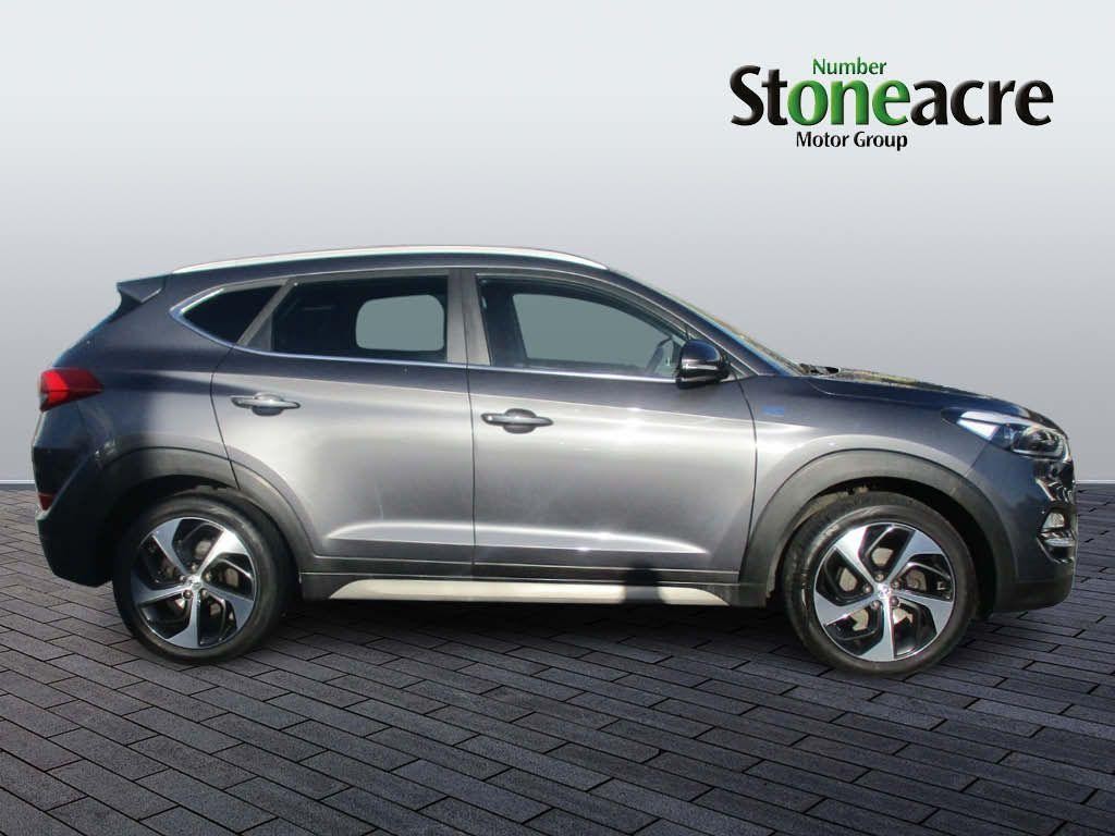 Hyundai TUCSON Image 2