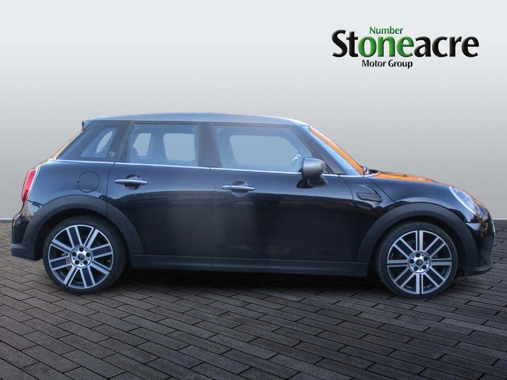 MINI Hatch Image 2