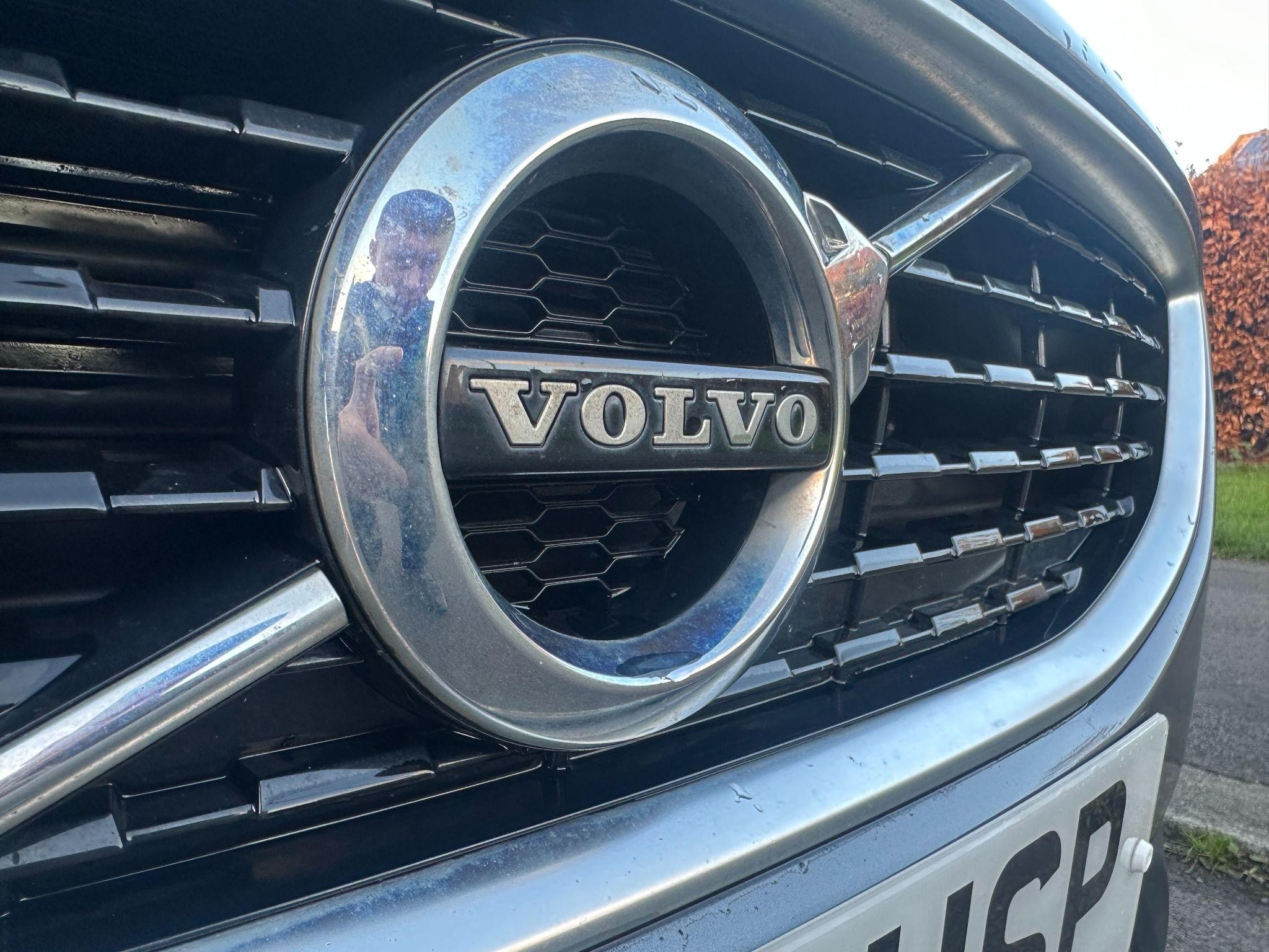 Volvo V40 Image 9