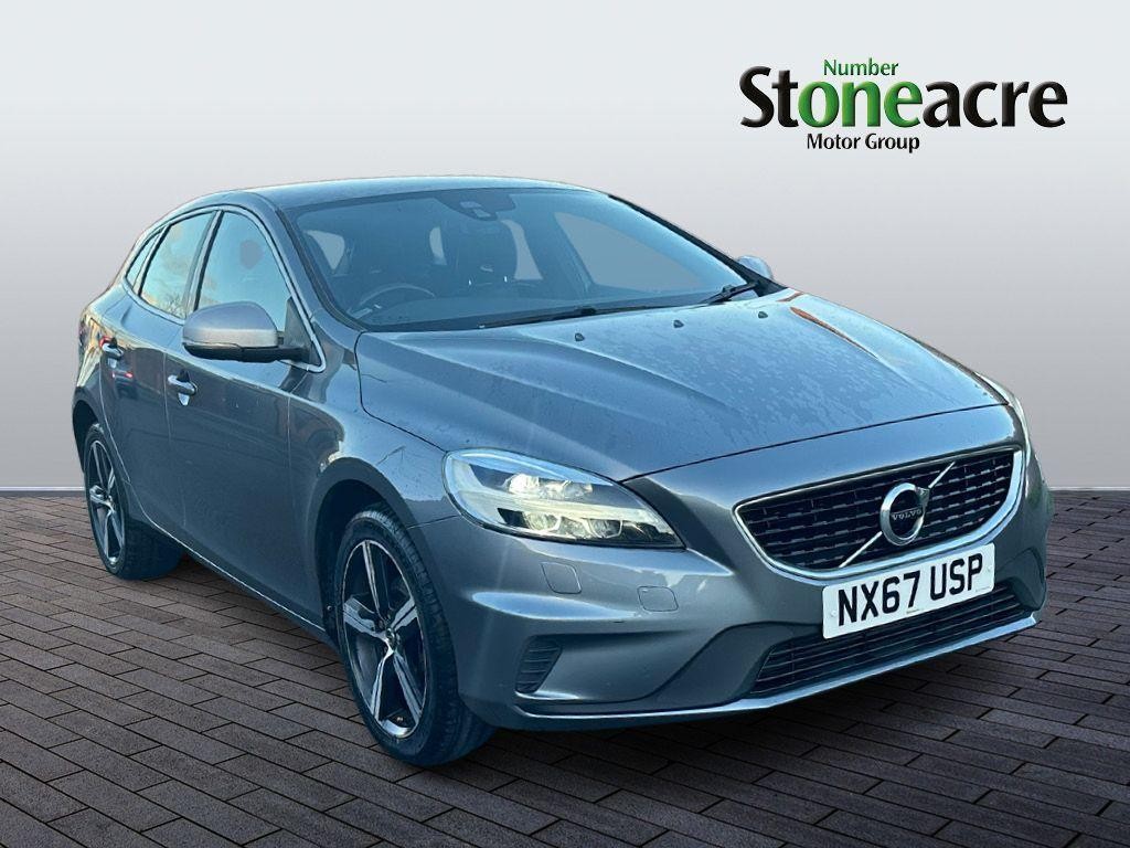 Volvo V40 Image 1