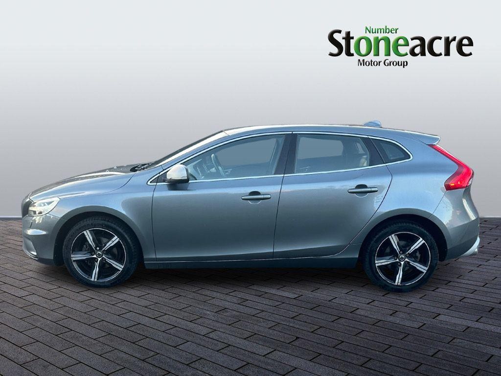 Volvo V40 Image 6