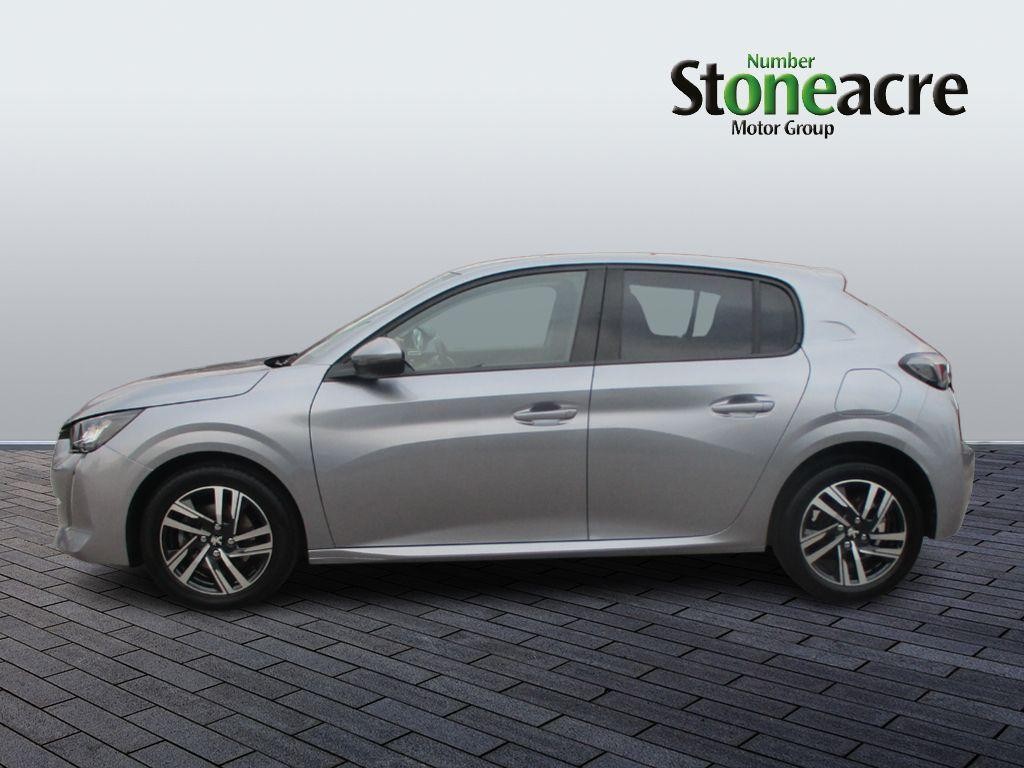 Peugeot 208 Image 6