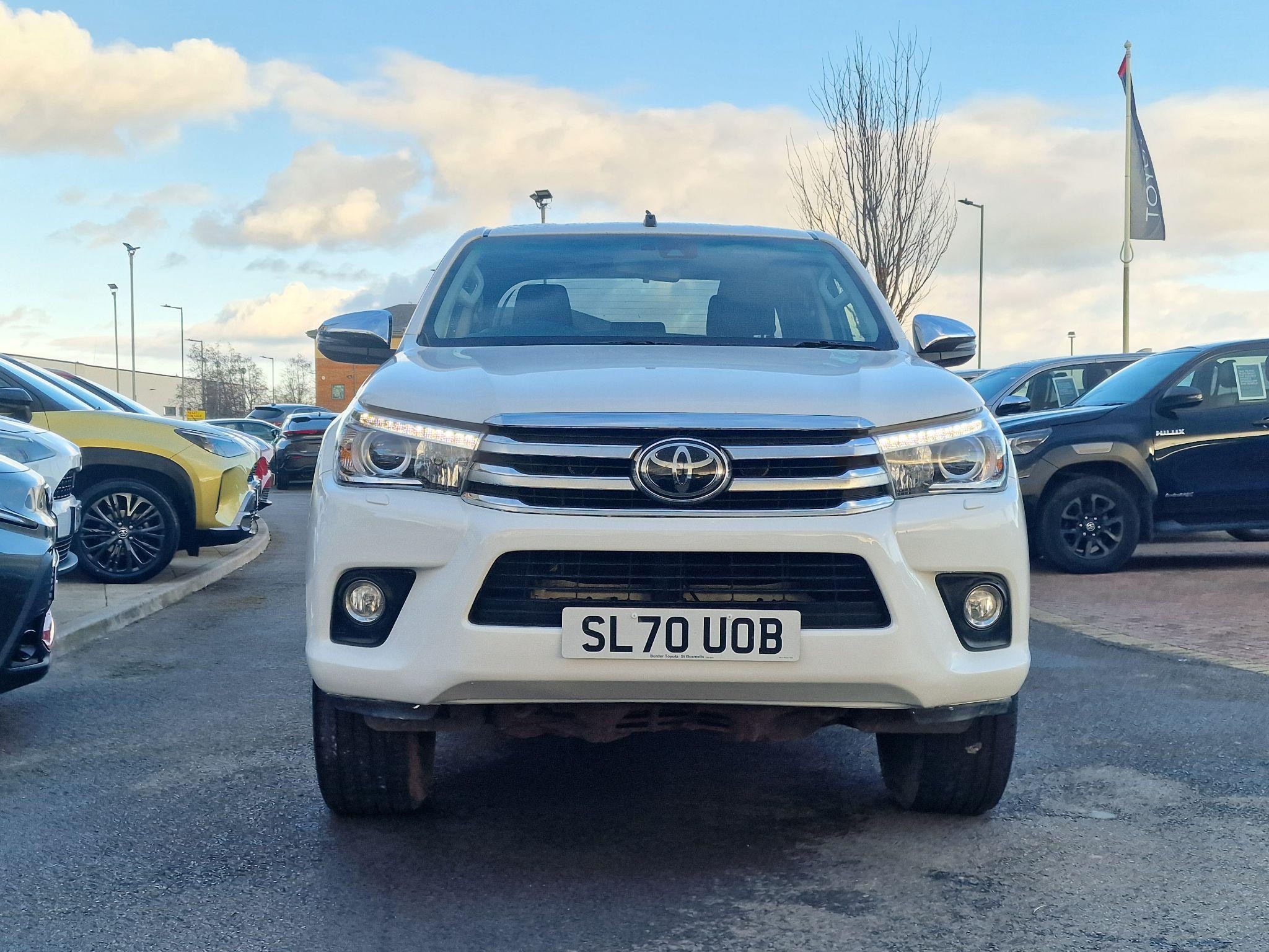 Toyota Hilux Image 17