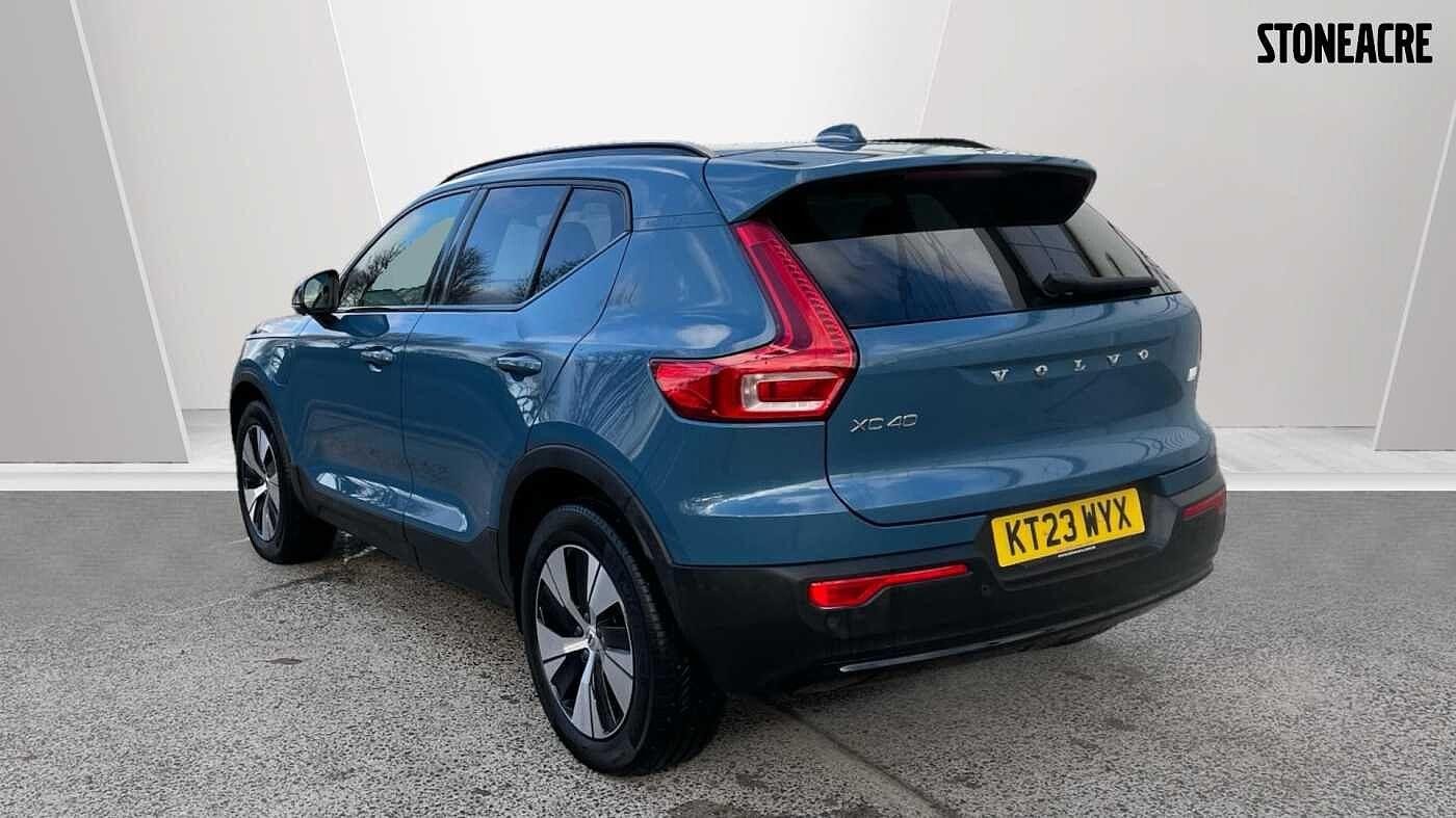 Volvo XC40 Image 2