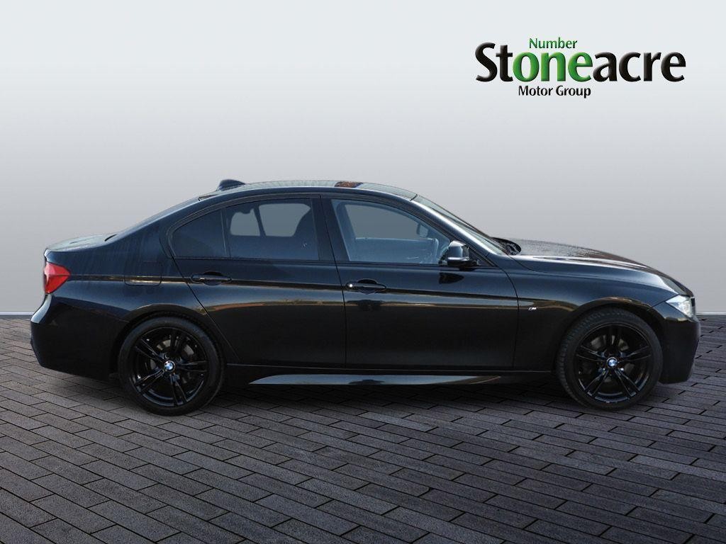 BMW 3 Series Image 2