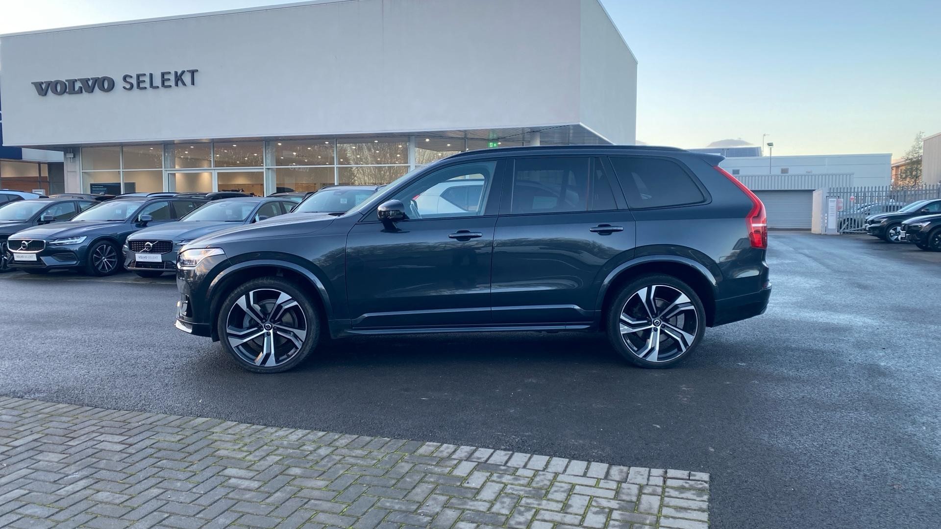 Volvo XC90 Image 8