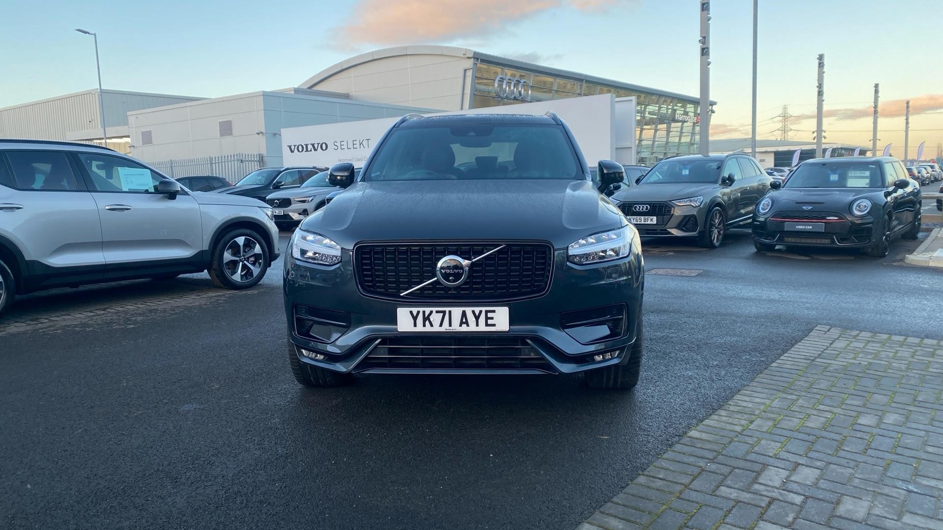 Volvo XC90 Image 12