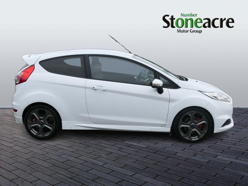 Ford Fiesta Image 2