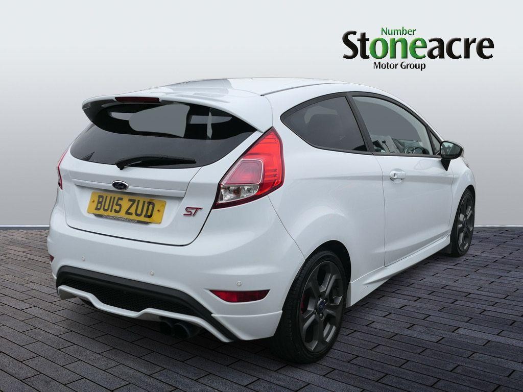 Ford Fiesta Image 3