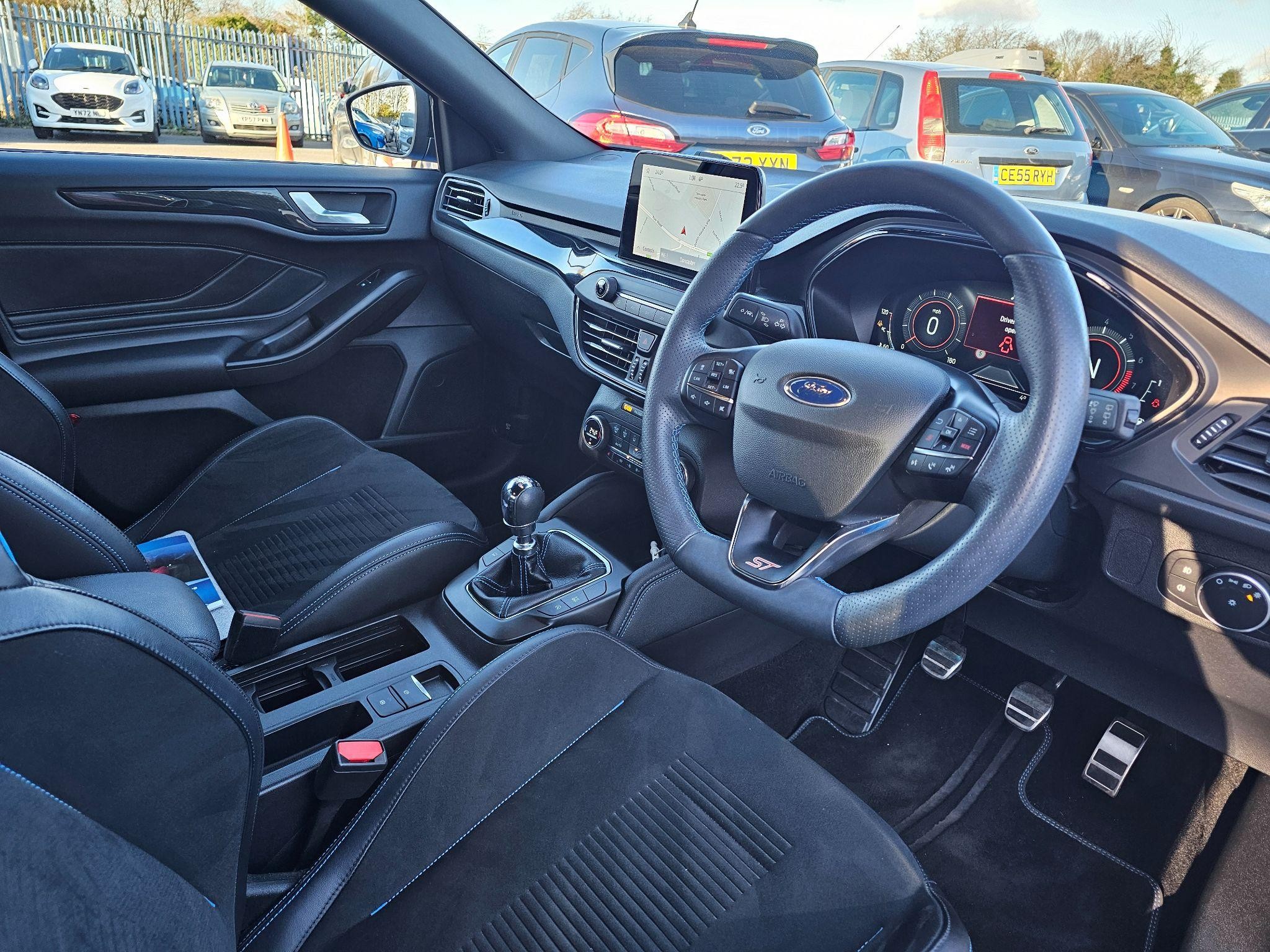 Ford Focus Image 14