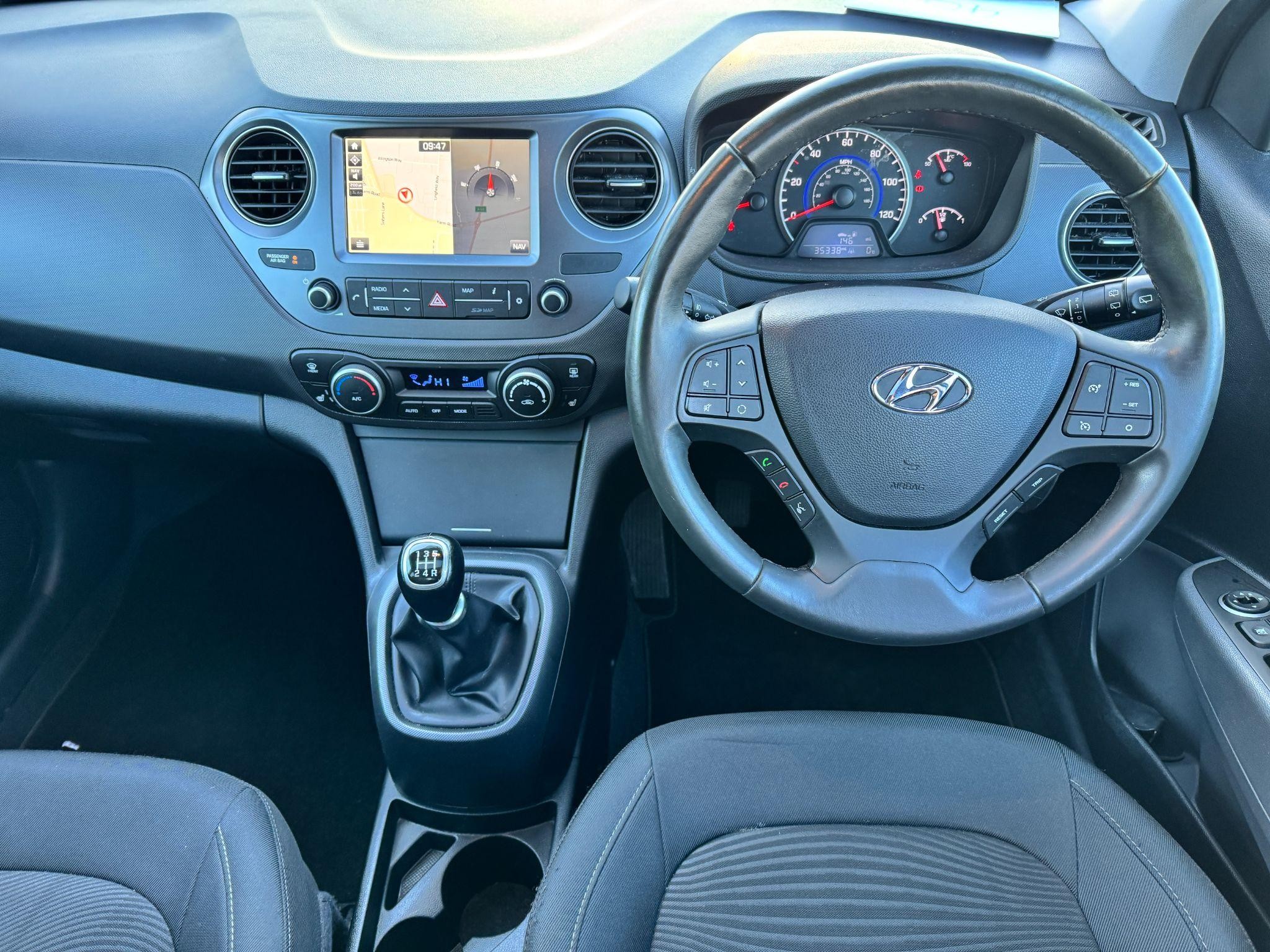 Hyundai i10 Image 15