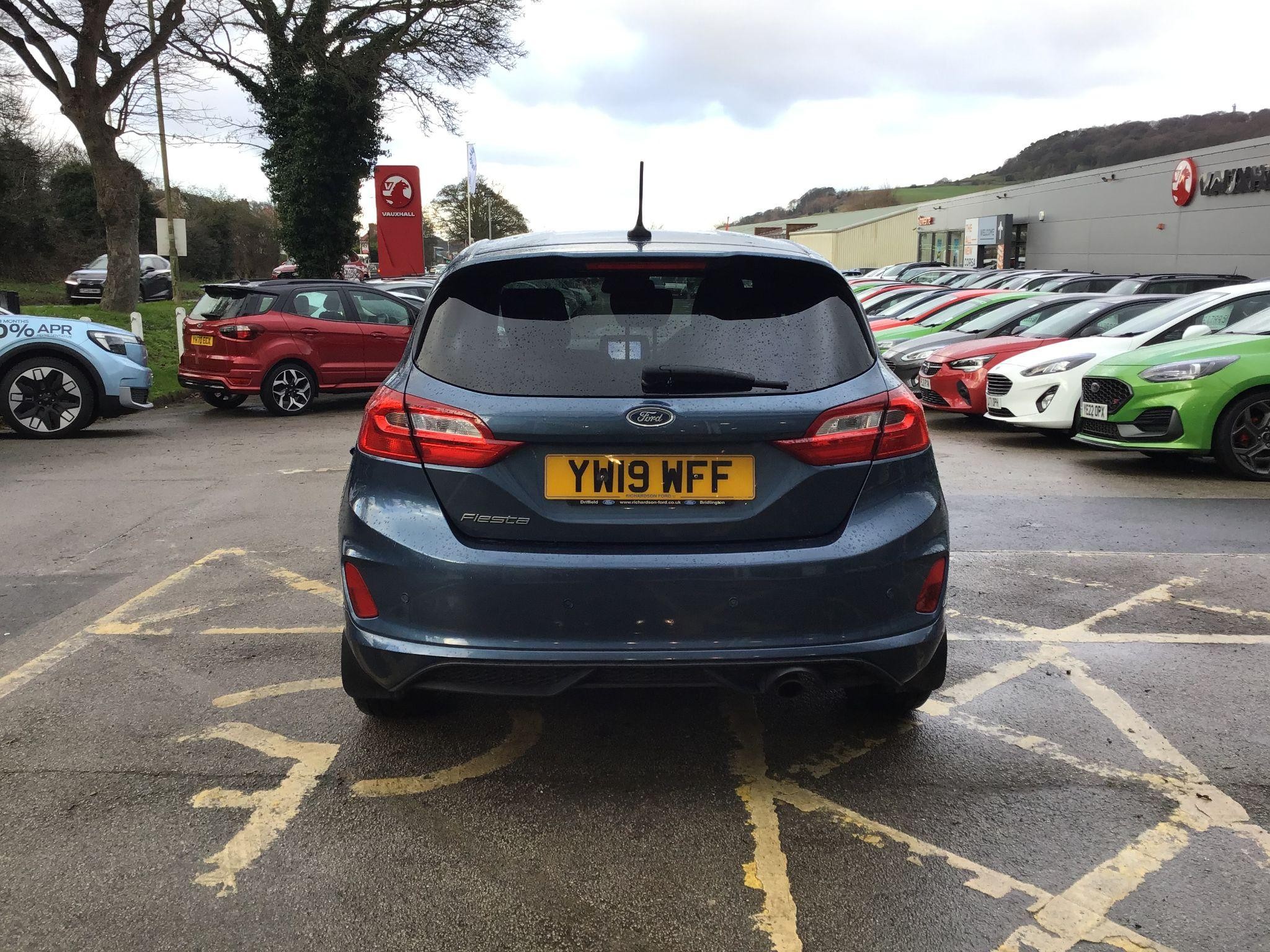 Ford Fiesta Image 4