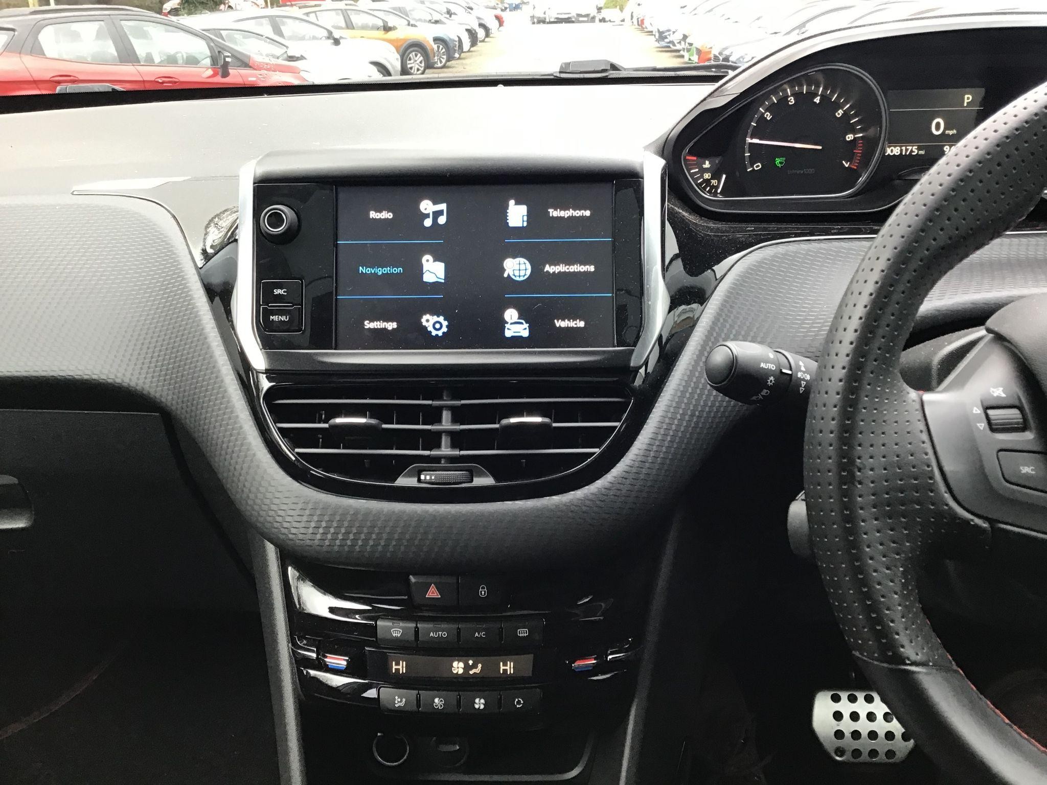 Peugeot 2008 Image 17