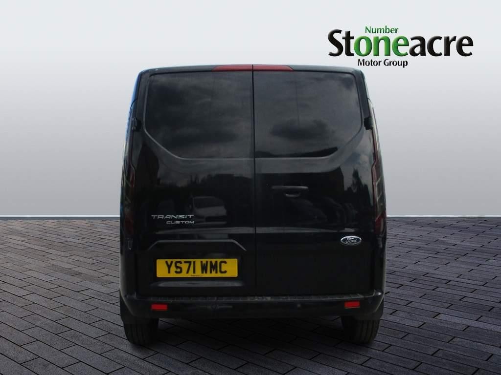 Ford Transit Custom Image 4