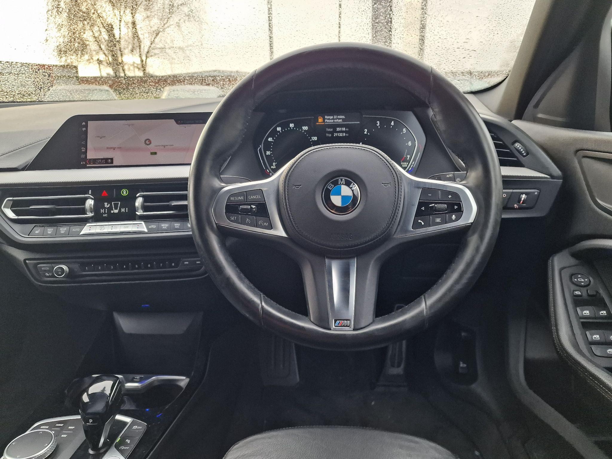 BMW 1 Series Image 6