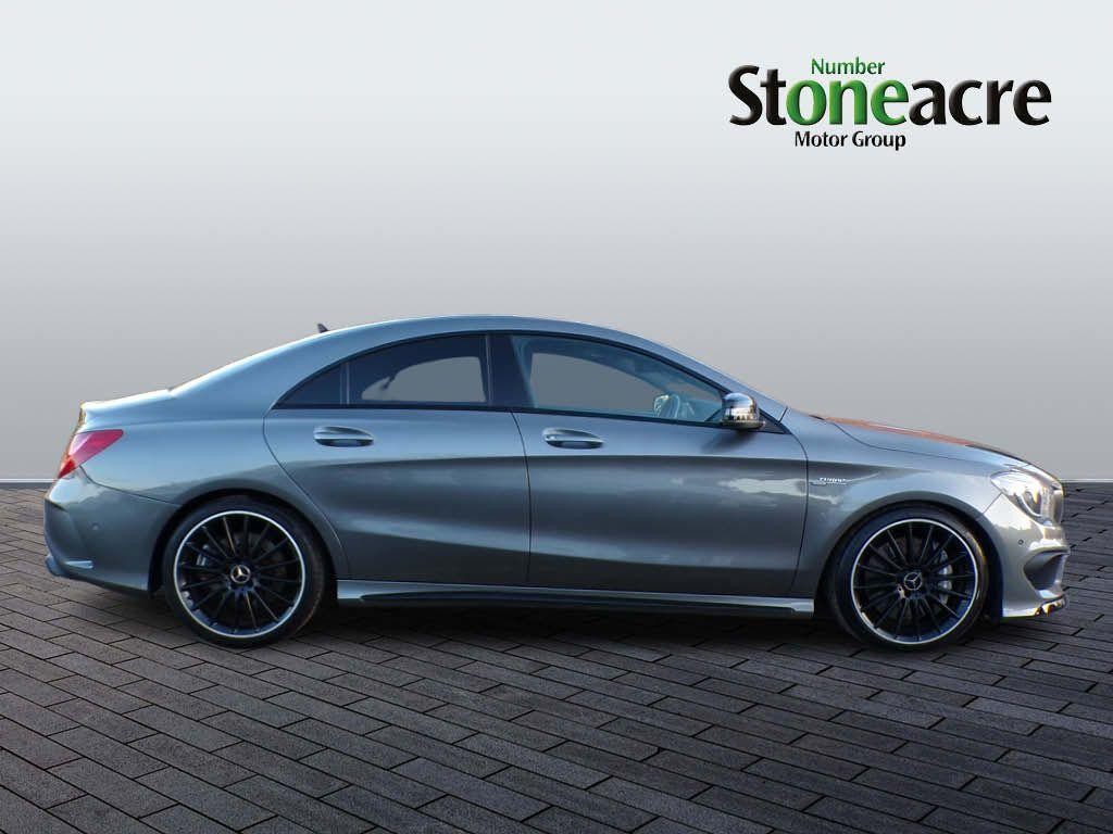 Mercedes-Benz CLA Image 2