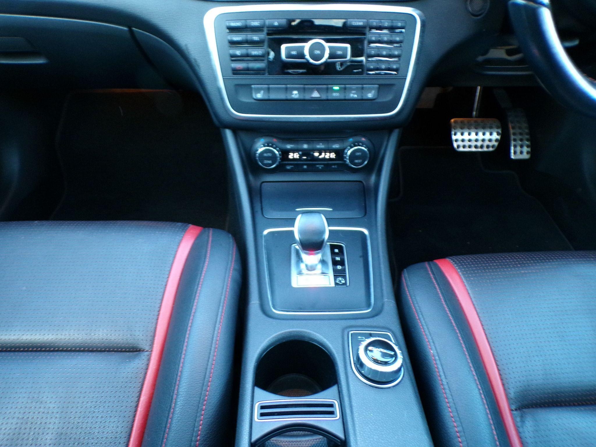 Mercedes-Benz CLA Image 10