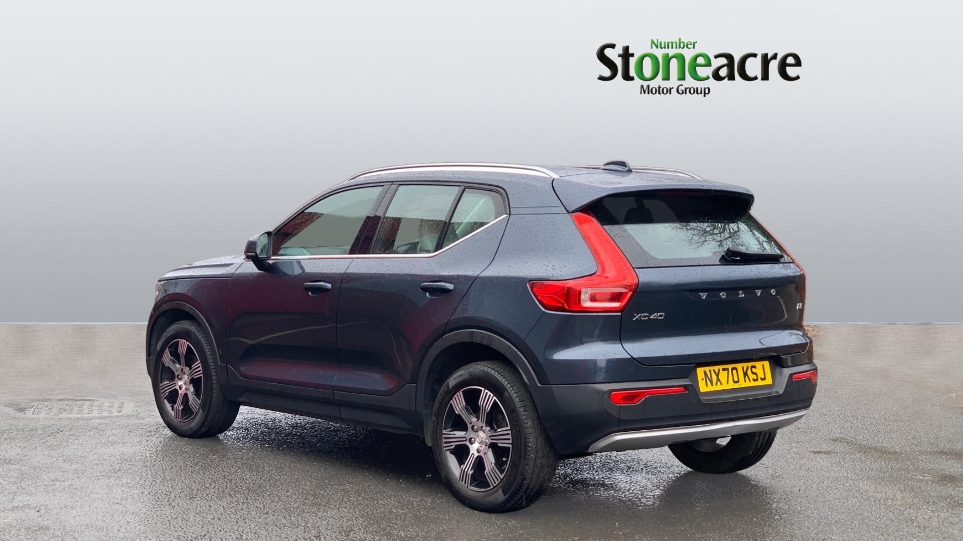 Volvo XC40 Image 2