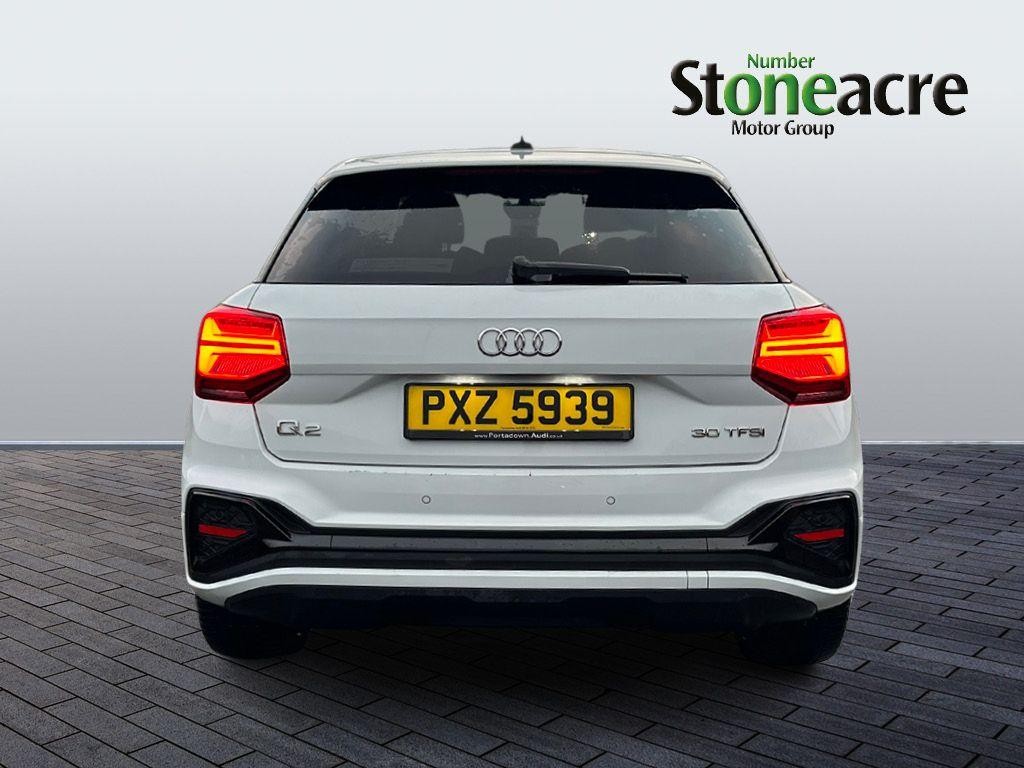 Audi Q2 Image 8