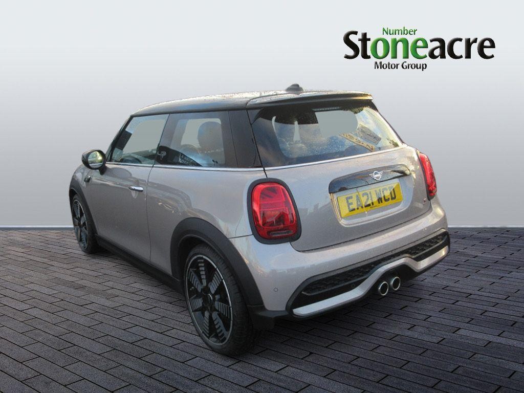 MINI Hatch Image 5