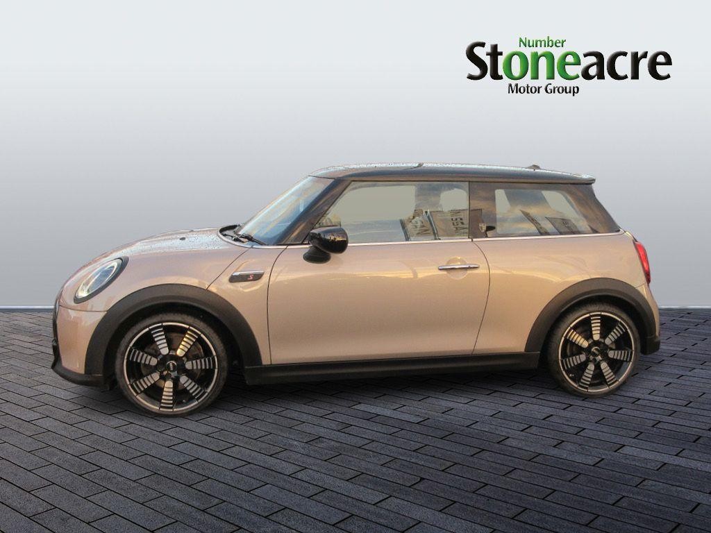 MINI Hatch Image 6