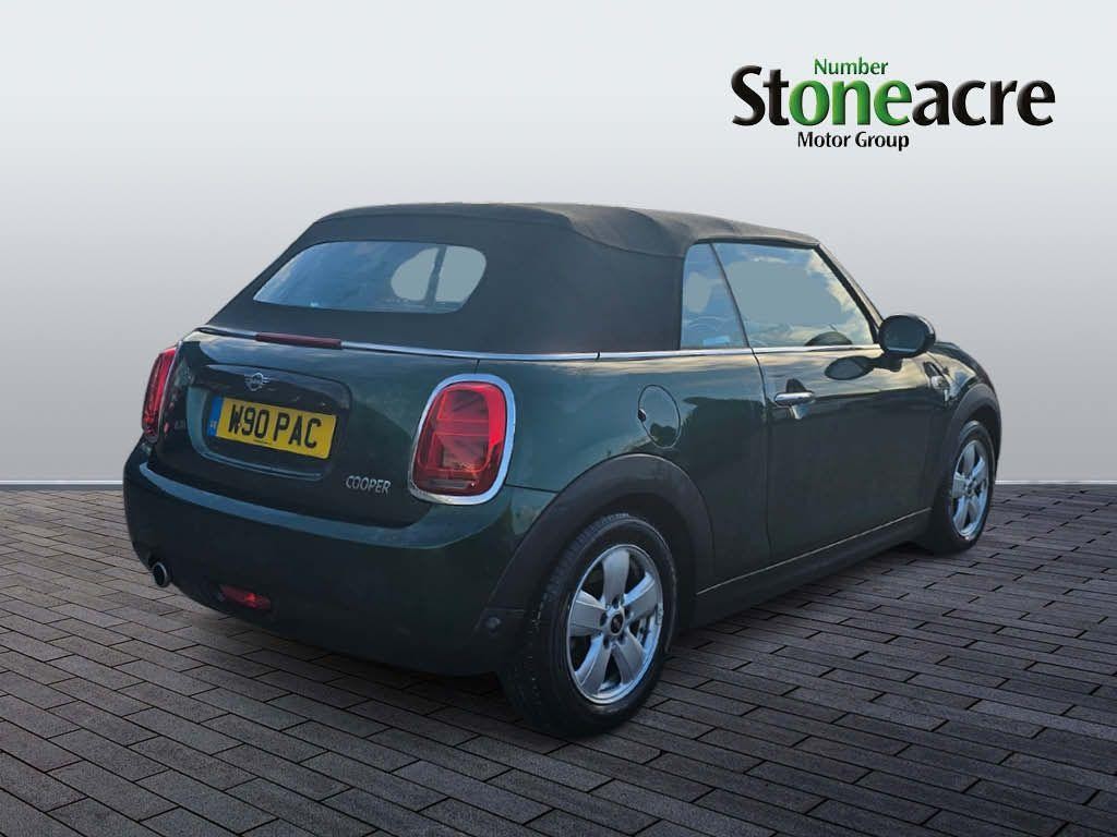 MINI Convertible Image 3