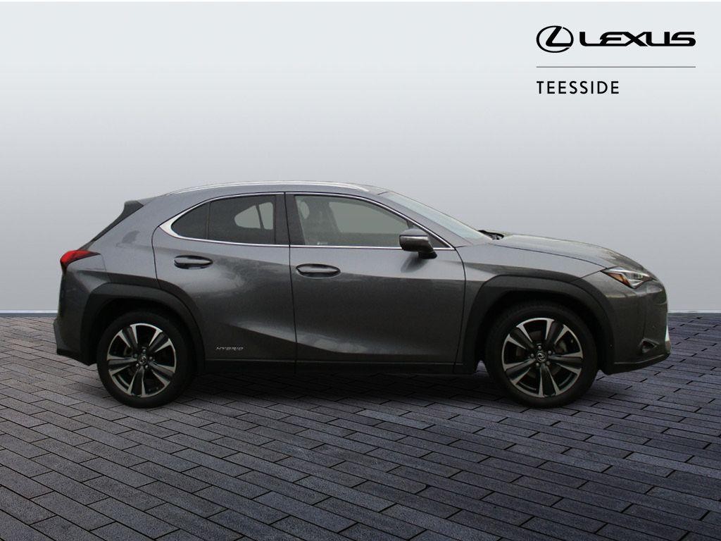 Lexus UX Self-Charging Hybrid Image 4