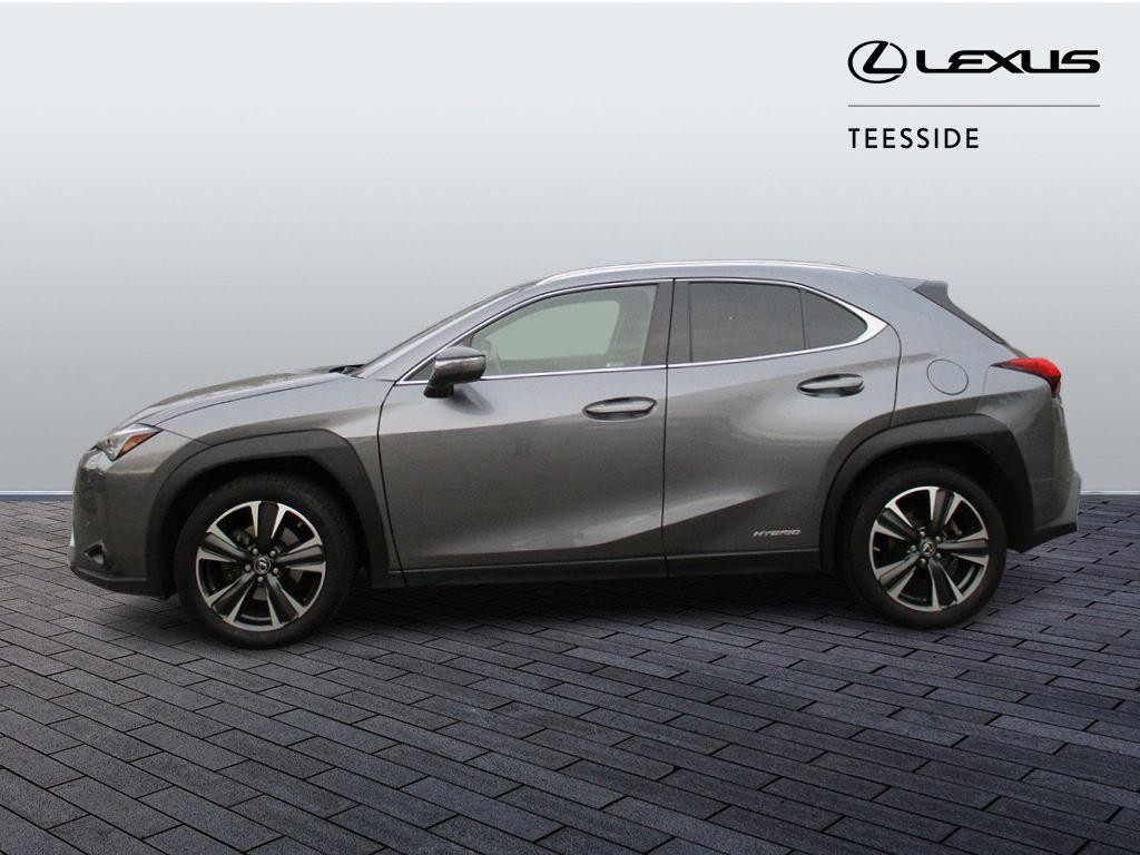 Lexus UX Self-Charging Hybrid Image 8