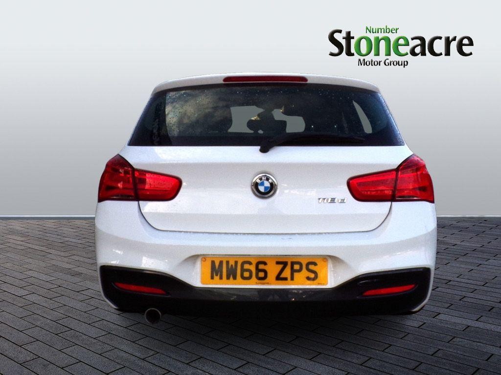 BMW 1 Series Image 4