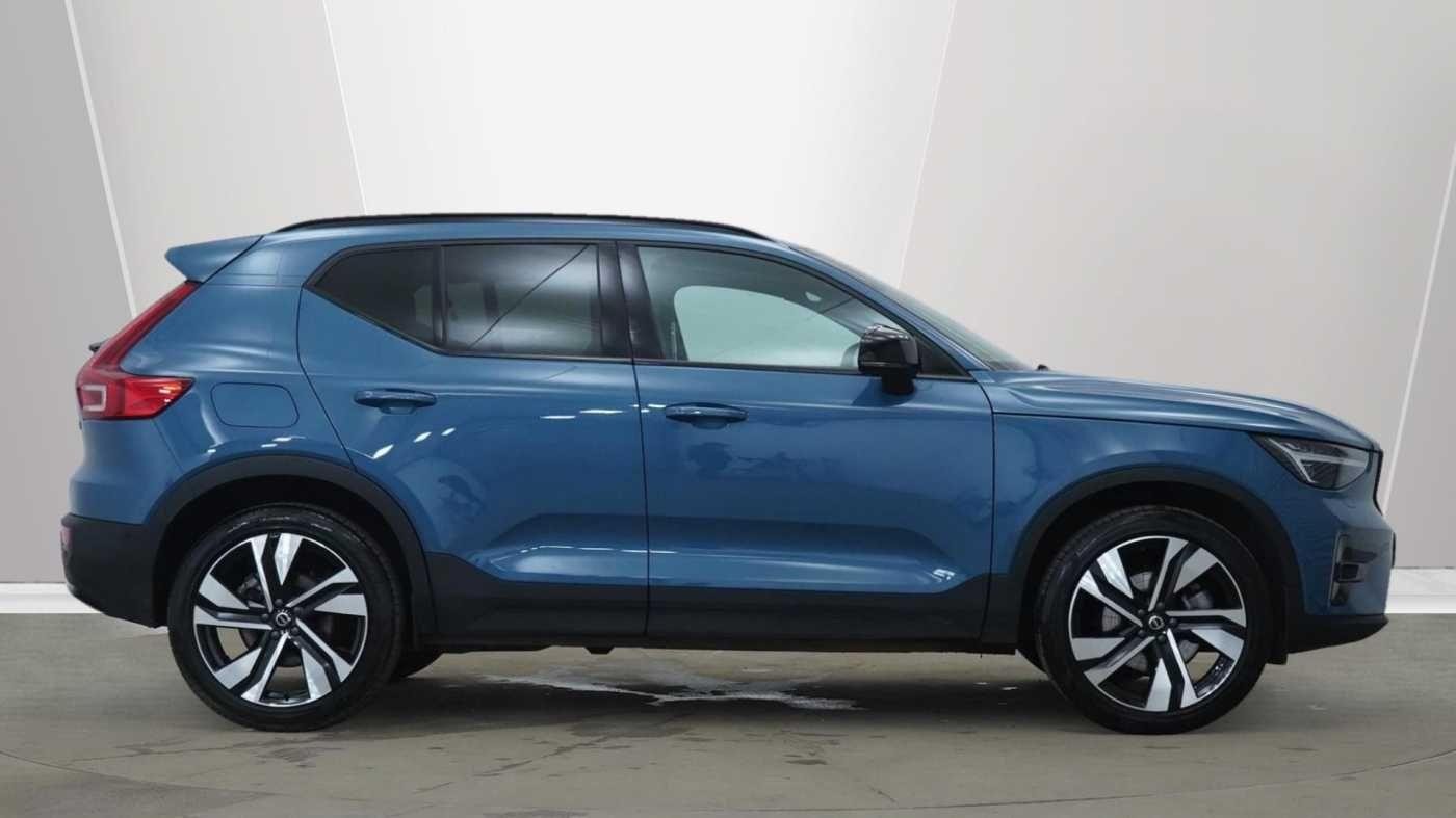 Volvo XC40 Image 2