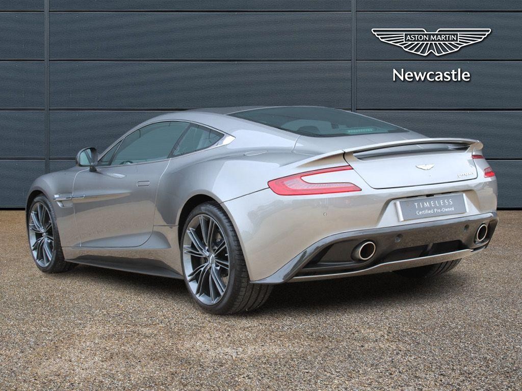 Aston Martin Vanquish Image 5